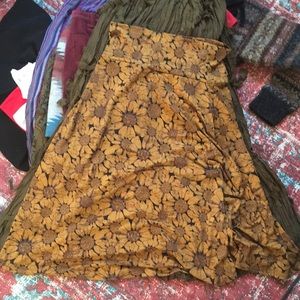 Lularoe sunflower skirt